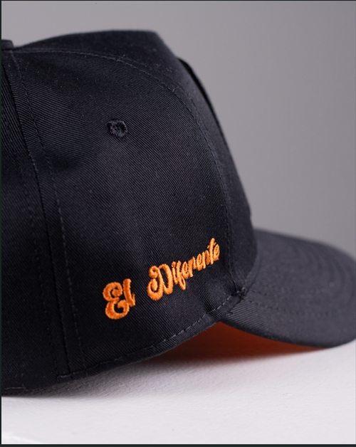 Ángel Canales - El Diferente